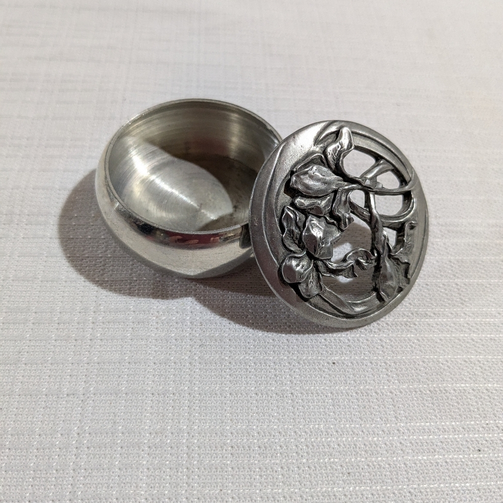 VTG Seagull Canada pewter combination flower pin brooch & trinket box 1989